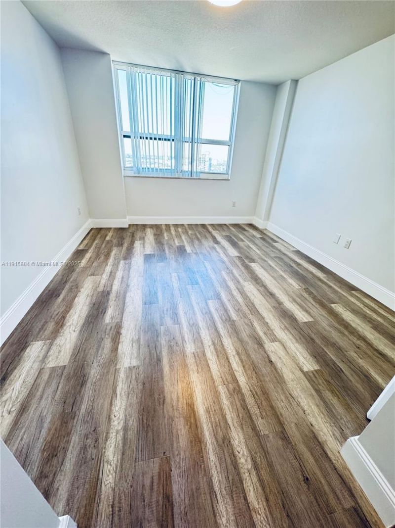 19501 W Country Club Dr, Unit 2310, Aventura, FL 33180 Photo