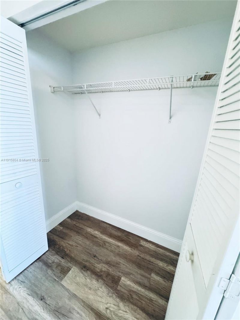 19501 W Country Club Dr, Unit 2310, Aventura, FL 33180 Photo