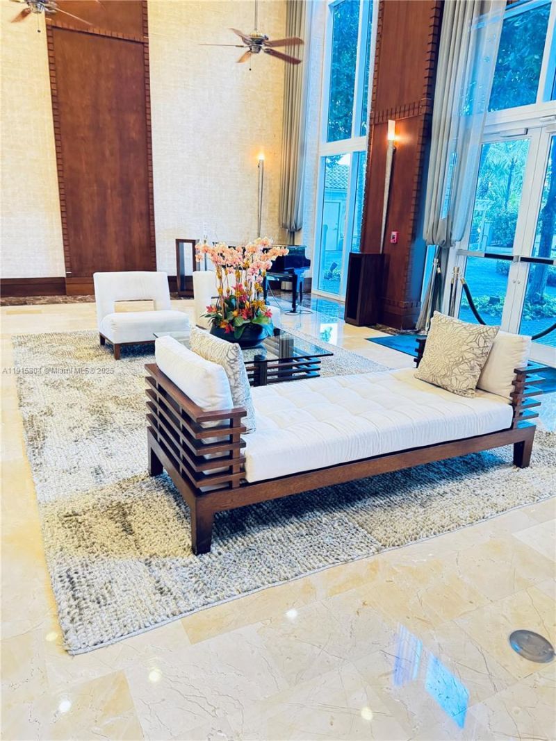 19501 W Country Club Dr, Unit 2310, Aventura, FL 33180 Photo