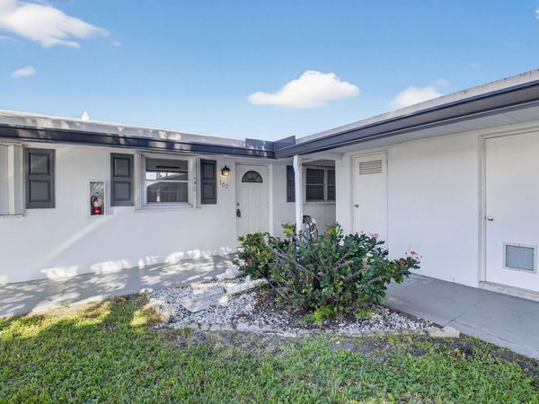 100 Leisure Lake Circle, Unit 102, Boynton Beach, FL 33426