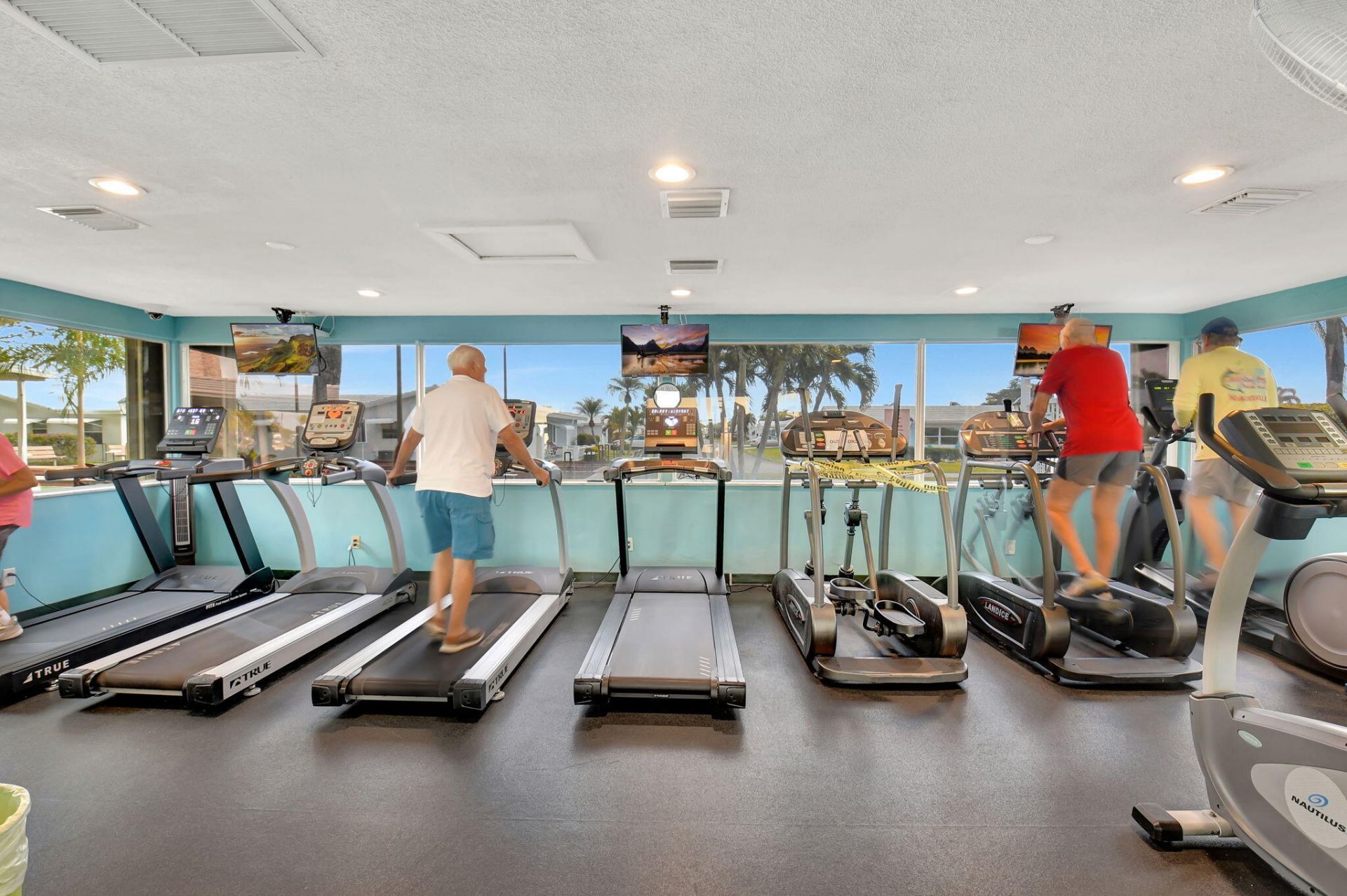 100 Leisure Lake Circle, Unit 102, Boynton Beach, FL 33426 Photo