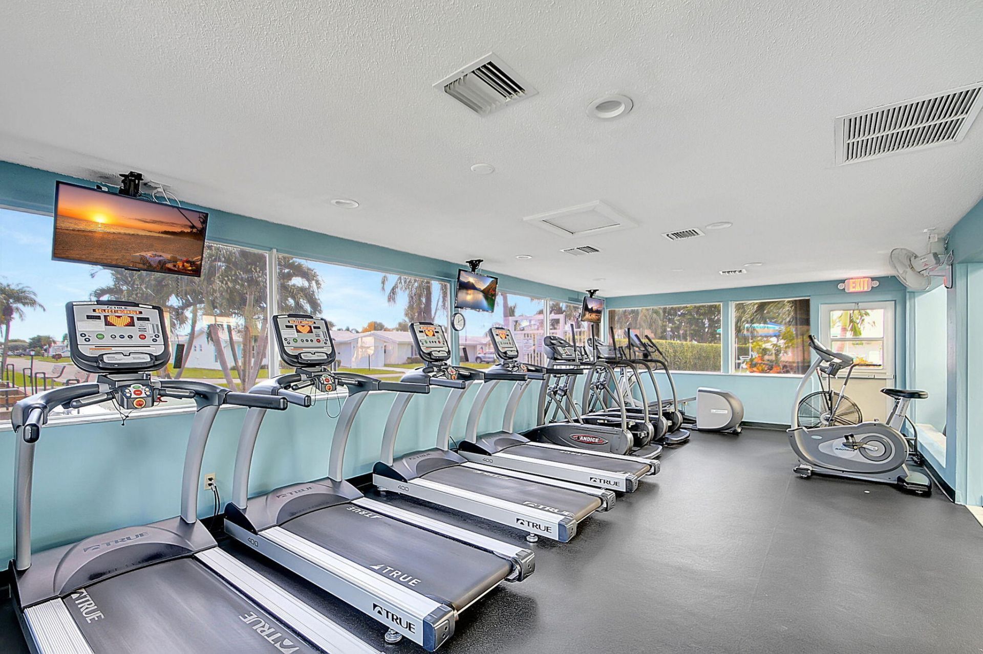 100 Leisure Lake Circle, Unit 102, Boynton Beach, FL 33426 Photo