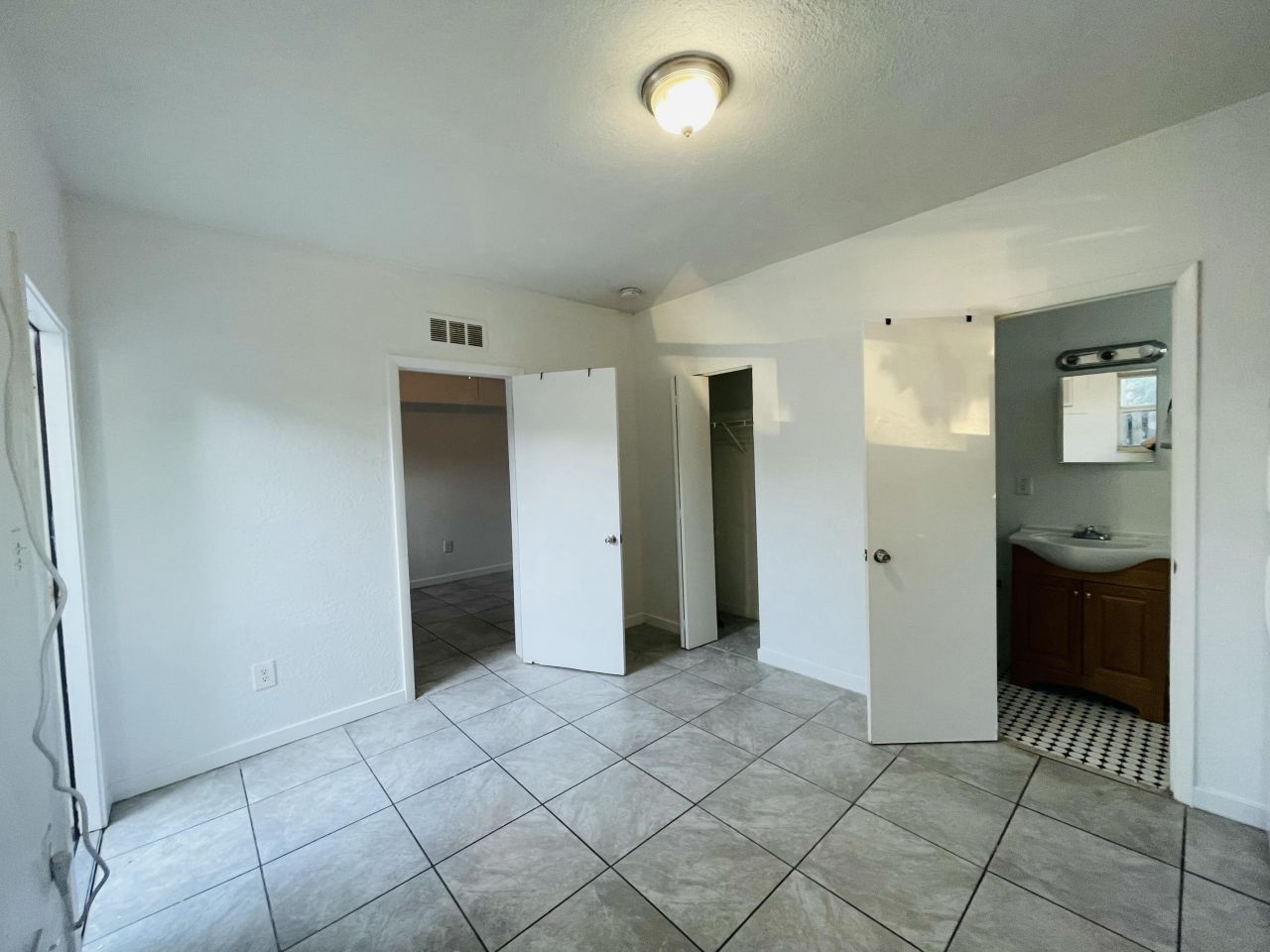 195 Gardenia Street, Unit 4, Tavernier, FL 33070 Photo