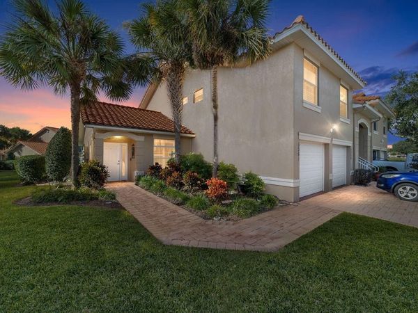 5361 COMPASS POINT, Unit 1, OXFORD, FL 34484