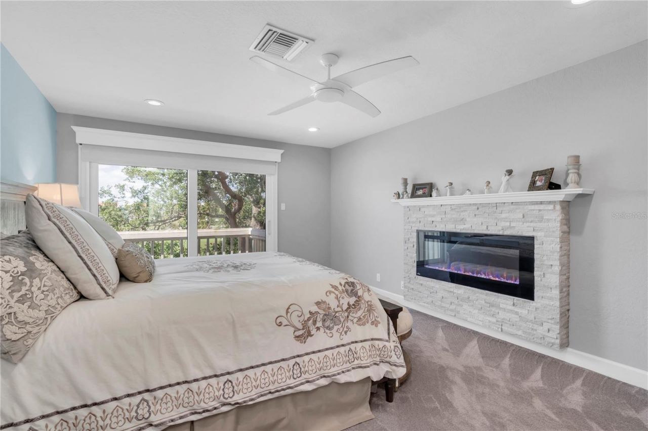 5559 Escondida Boulevard S, Saint Petersburg, FL 33715 Photo