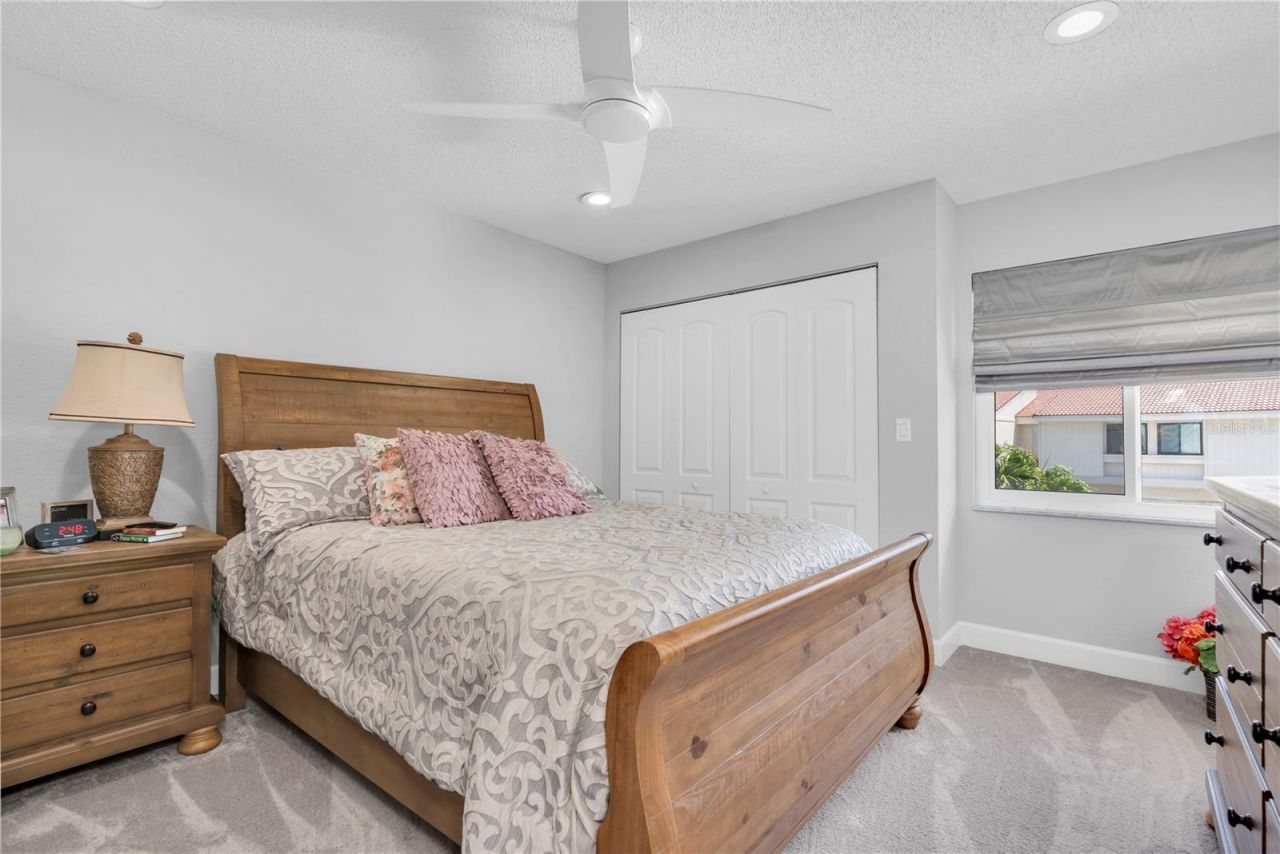 5559 Escondida Boulevard S, Saint Petersburg, FL 33715 Photo