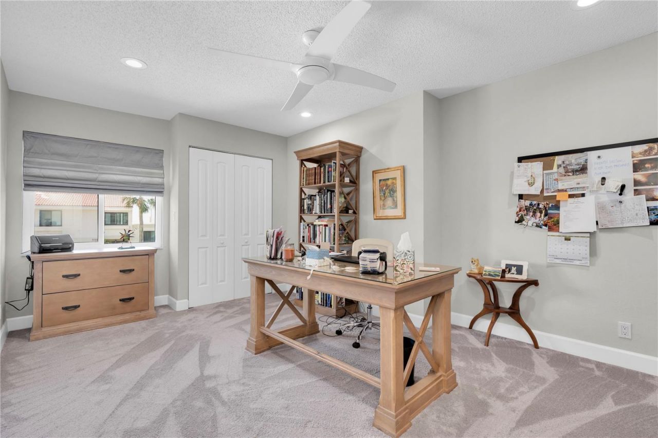 5559 Escondida Boulevard S, Saint Petersburg, FL 33715 Photo