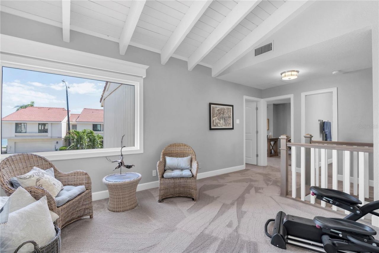 5559 Escondida Boulevard S, Saint Petersburg, FL 33715 Photo