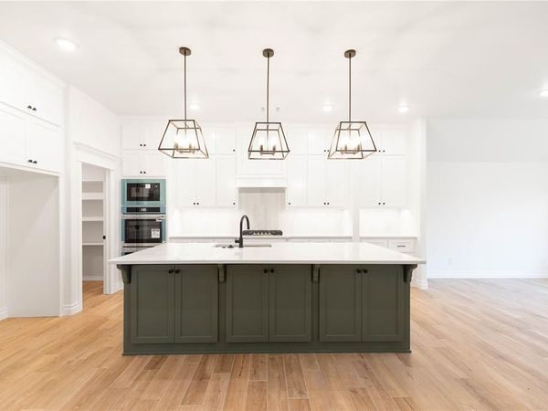 9308 NW 116th Street, Yukon, OK 73099