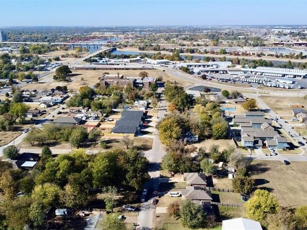 604 SE 13th Street, Oklahoma City, OK 73129