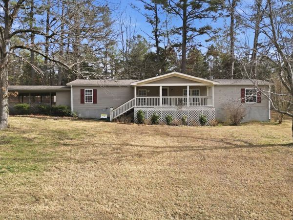 10515 Twin Springs Ln, Bon Aqua, TN 37025