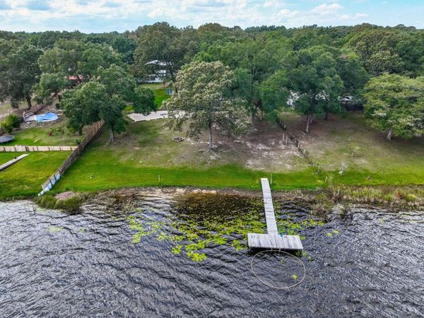 211 Holland Drive, DeFuniak Springs, FL 32433