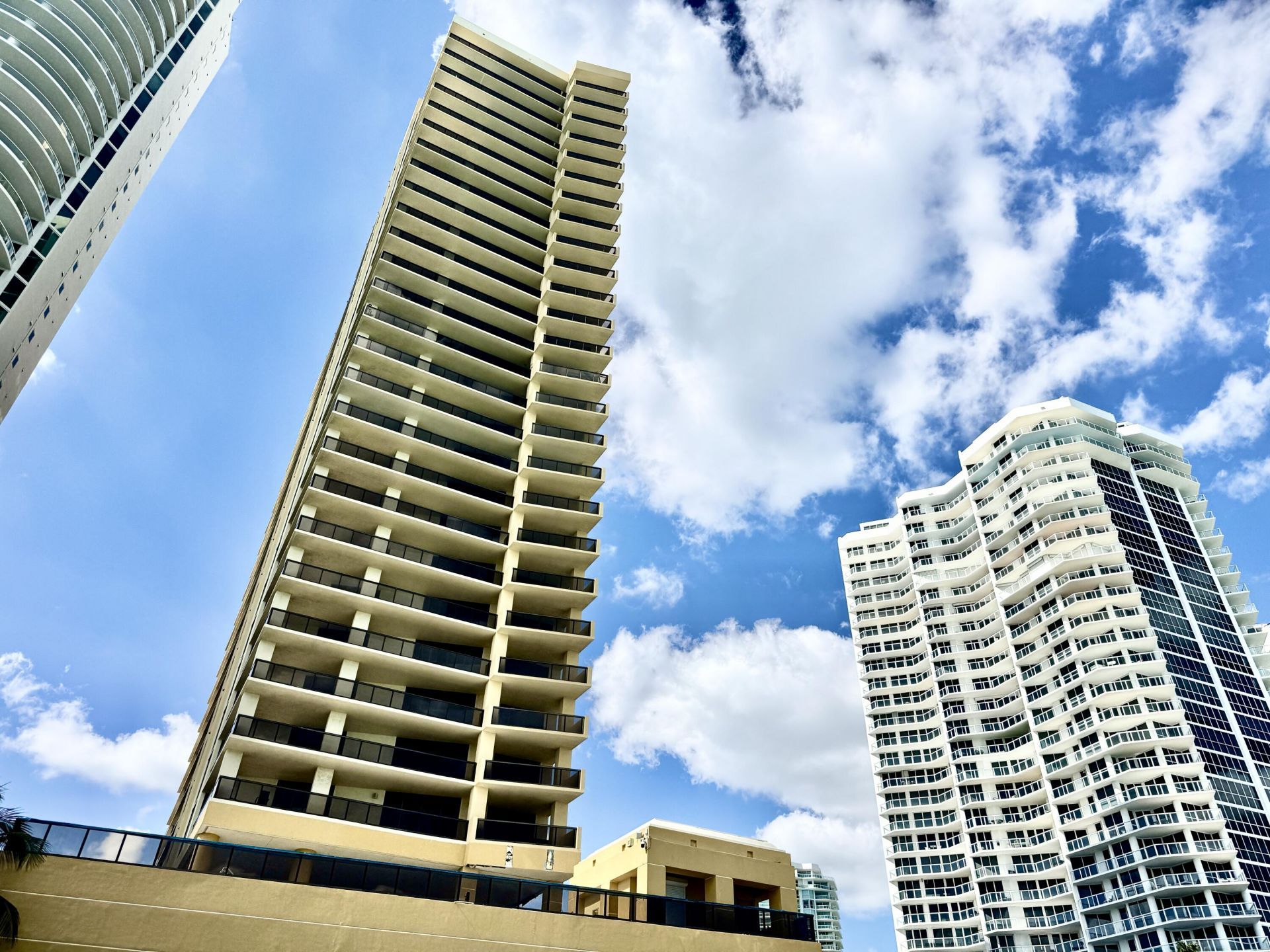 16275 Collins Avenue, Unit 1004, Sunny Isles Beach, FL 33160 Photo
