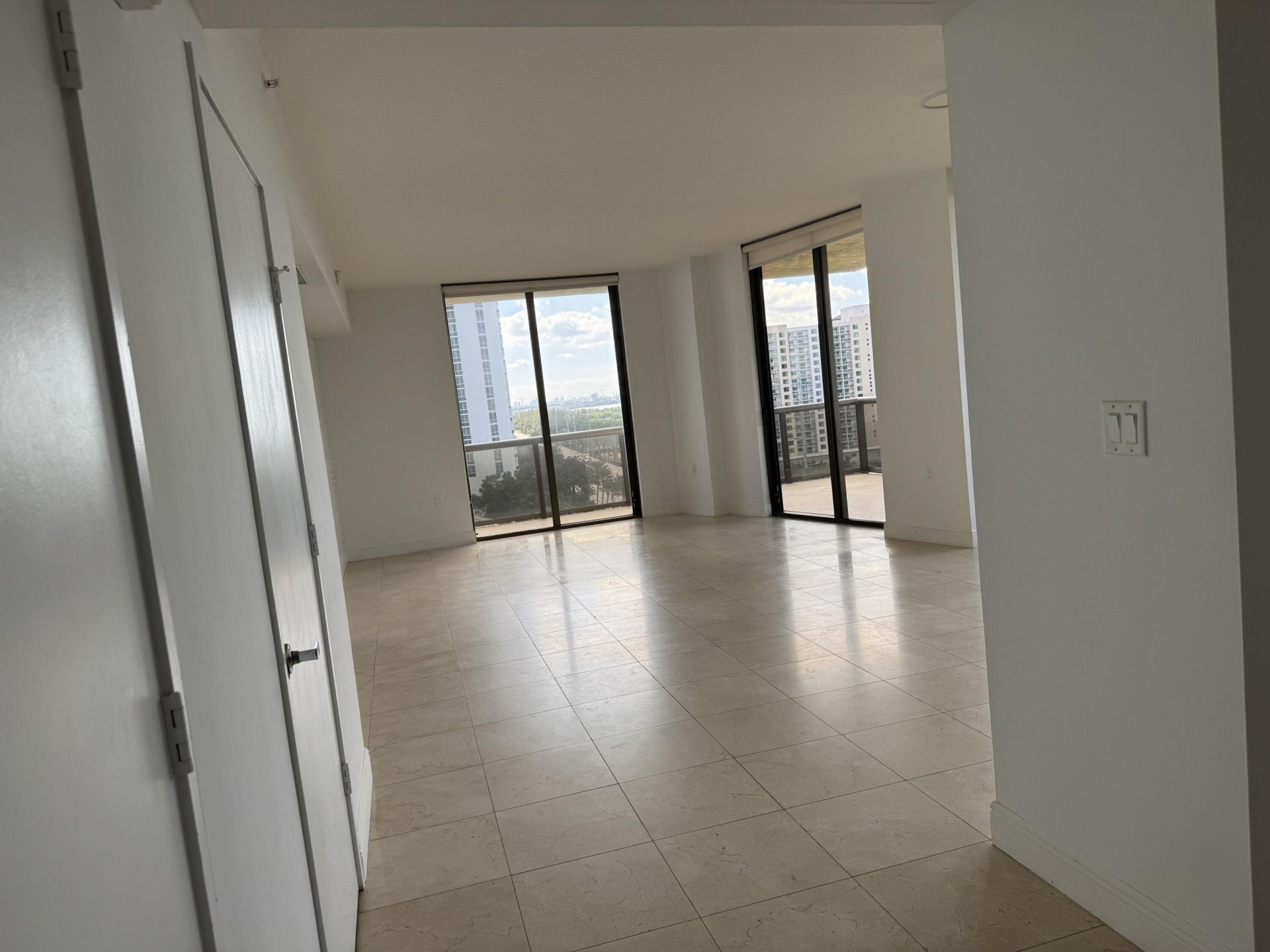 16275 Collins Avenue, Unit #1004, Sunny Isles Beach, FL 33160 Photo