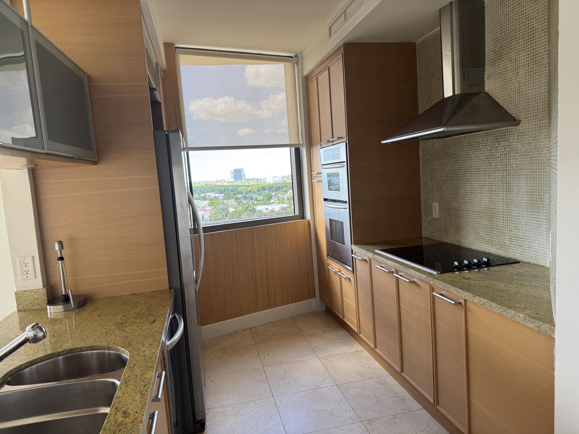 16275 Collins Avenue, Unit #1004, Sunny Isles Beach, FL 33160 Photo