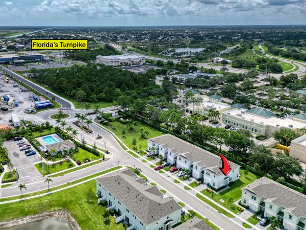 235 SE Woodbark Street, Port Saint Lucie, FL 34984