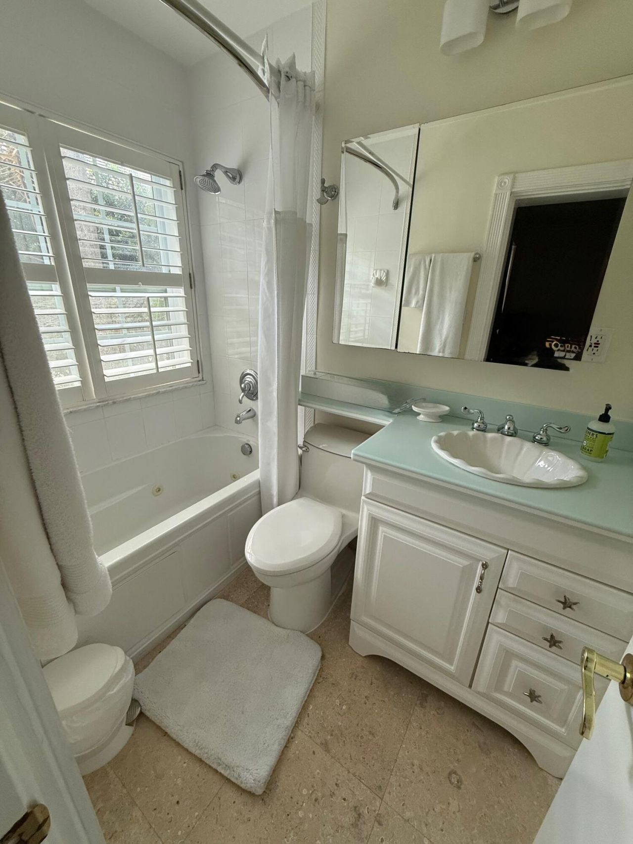 222 Miraflores Drive, Palm Beach, FL 33480 Photo