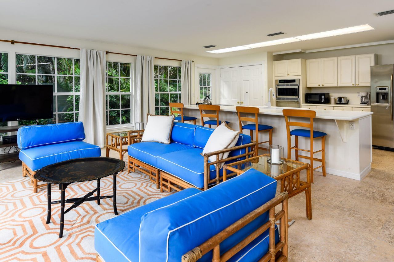 222 Miraflores Drive, Palm Beach, FL 33480 Photo