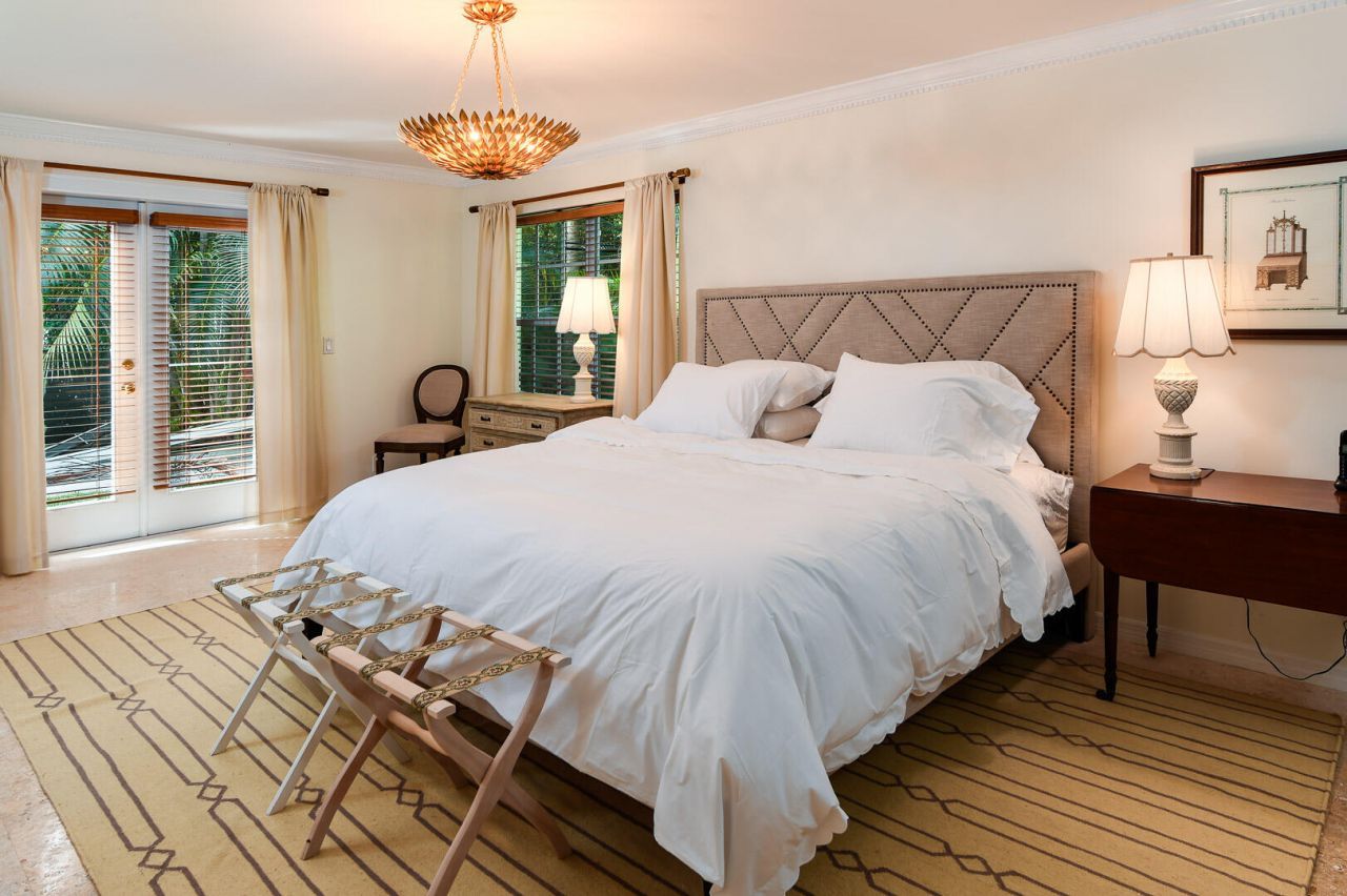 222 Miraflores Drive, Palm Beach, FL 33480 Photo