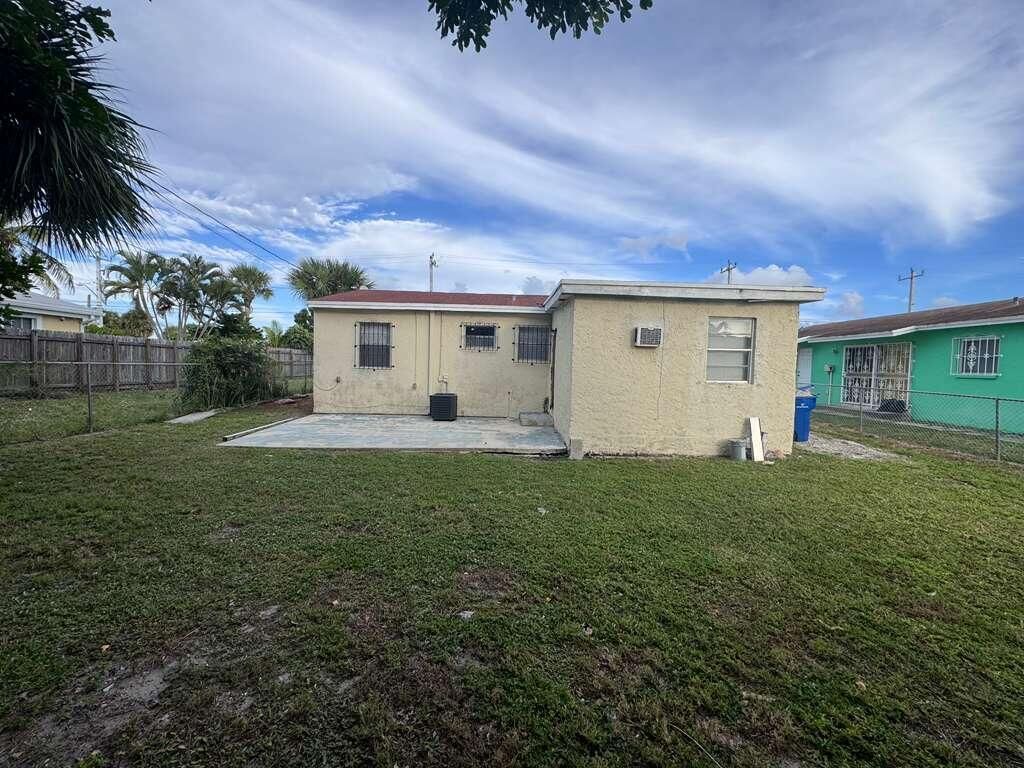 3309 Avenue S, Riviera Beach, FL 33404 Photo