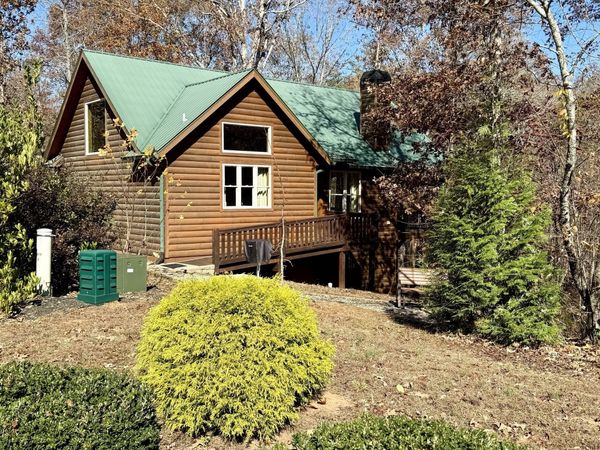 265 Maple Ridge Drive, Cleveland, GA 30528