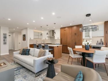 1201 Yale Place, Unit 1107, Minneapolis, MN 55403