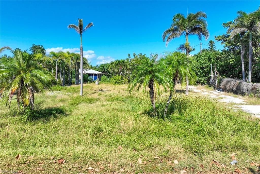 524 Lagoon Dr, Sanibel, FL 33957 Photo