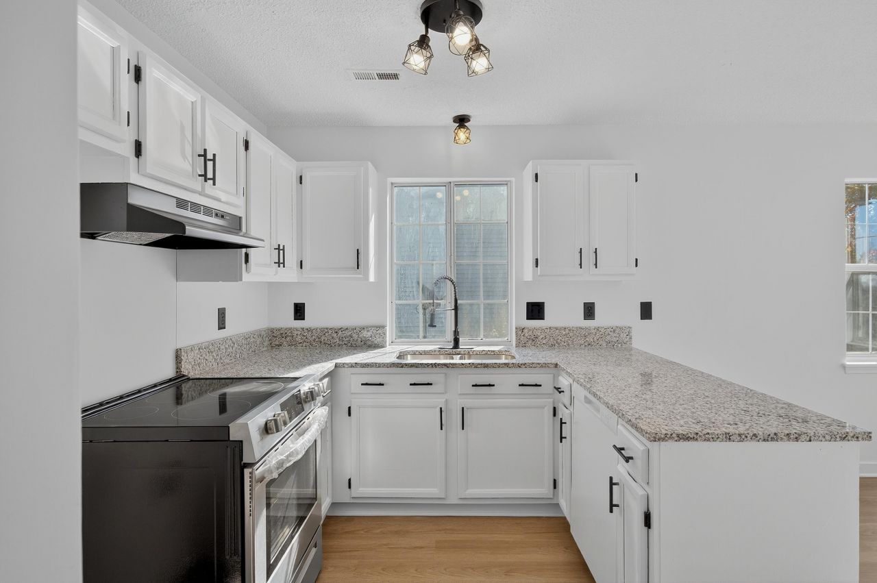 5109 Westview St Street Photo 5