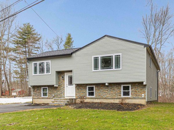 7 Trues Parkway, Sandown, NH 03873