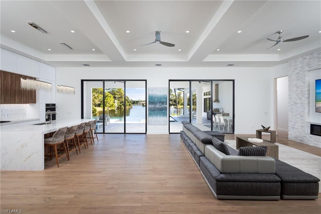 6590 Trail Blvd, Naples, FL 34108 Photo