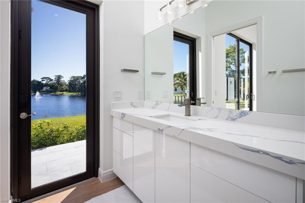 6590 Trail Blvd, Naples, FL 34108 Photo