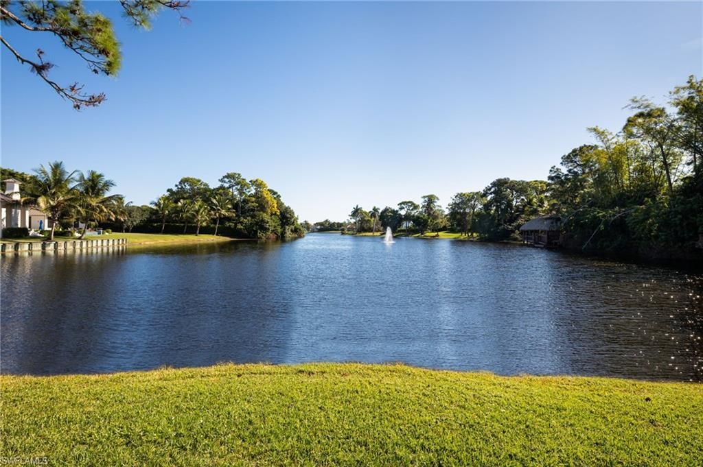 6590 Trail Blvd, Naples, FL 34108 Photo