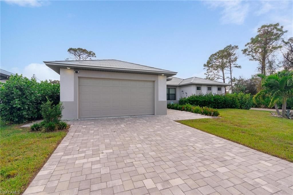 4665 Keylargo Ln, Bonita Springs, FL 34134 Photo