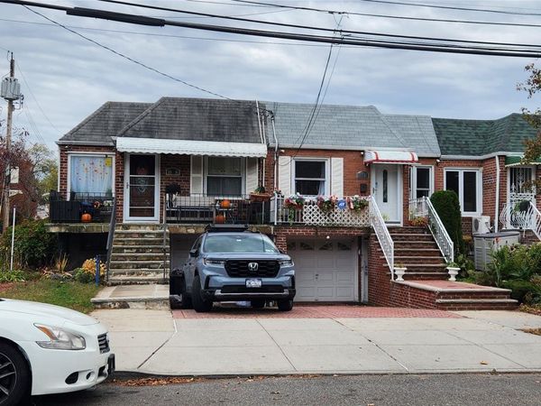 11516 Poppenhusen Avenue, College Point, NY 11356