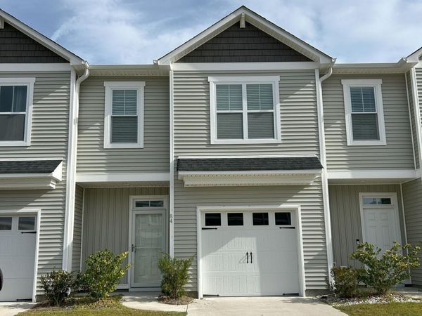 84 Aspen Road, Hampstead, NC 28443