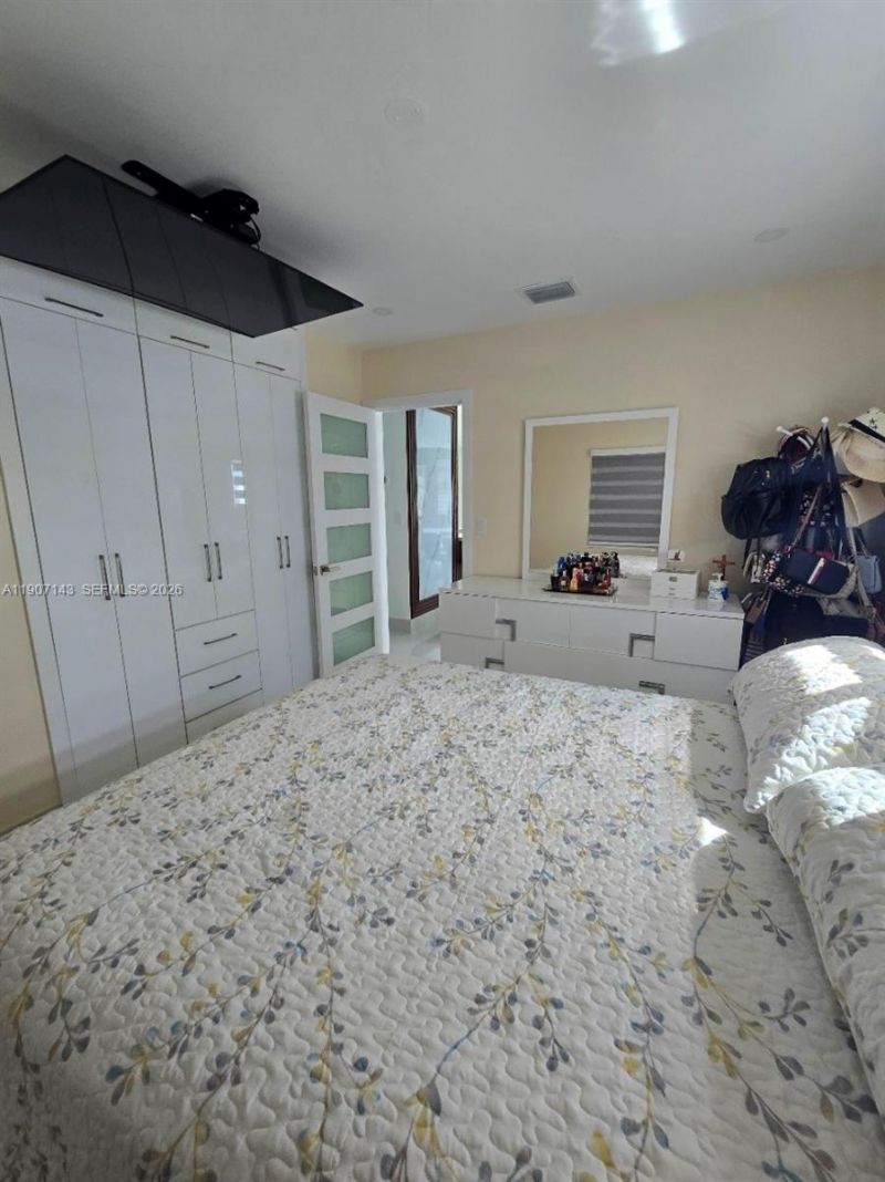 2845 NW 164th Ter, Miami Gardens, FL 33054 Photo