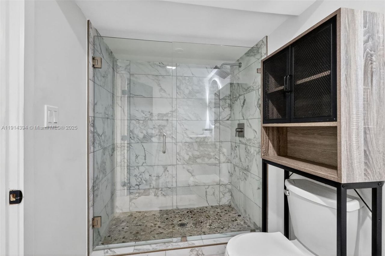 14055 NW 5th Pl, North Miami, FL 33168 Photo