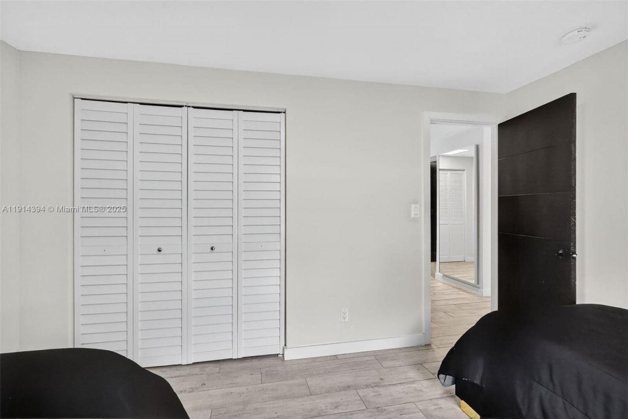 14055 NW 5th Pl, North Miami, FL 33168 Photo