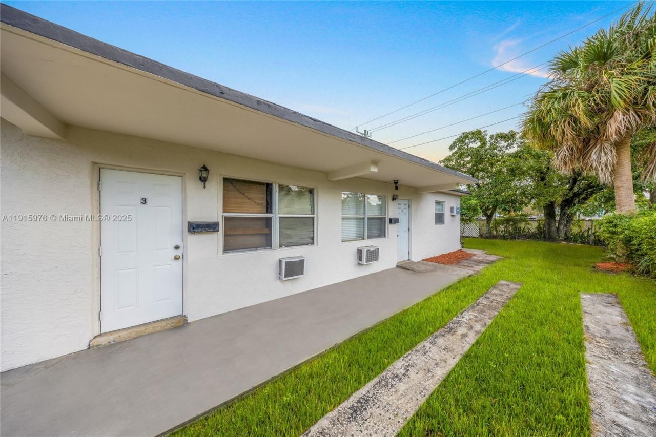 1132 NW 2nd St, Fort Lauderdale, FL 33311 Photo