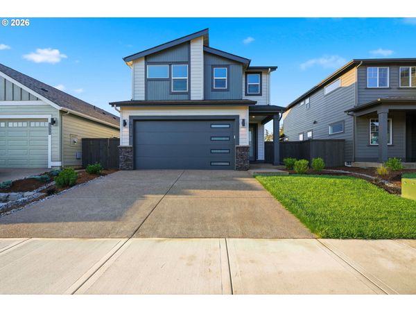 1330 E Canto ST, Newberg, OR 97132