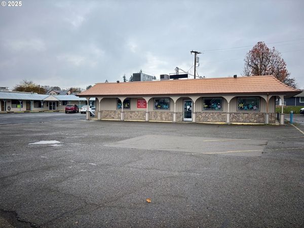 309 SW MAIN ST, Winston, OR 97496