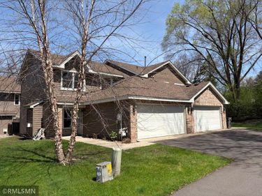 18502 Apple Tree Court, Minnetonka, MN 55345
