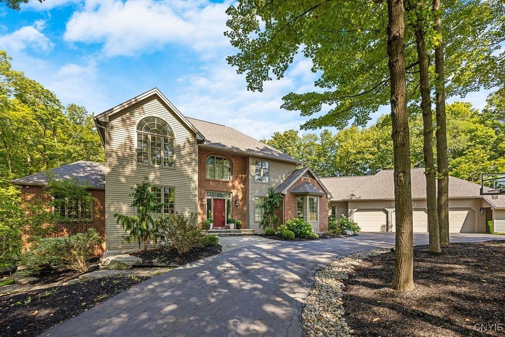 8420 Hobnail Road, Manlius, NY 13104 Main Photo