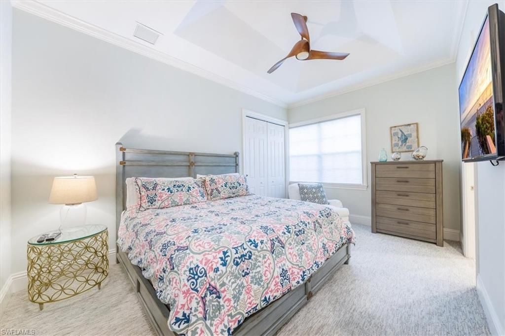 7128 Lemuria Cir, Unit 702, Naples, FL 34109 Photo