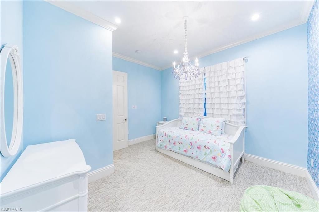7128 Lemuria Cir, Unit 702, Naples, FL 34109 Photo
