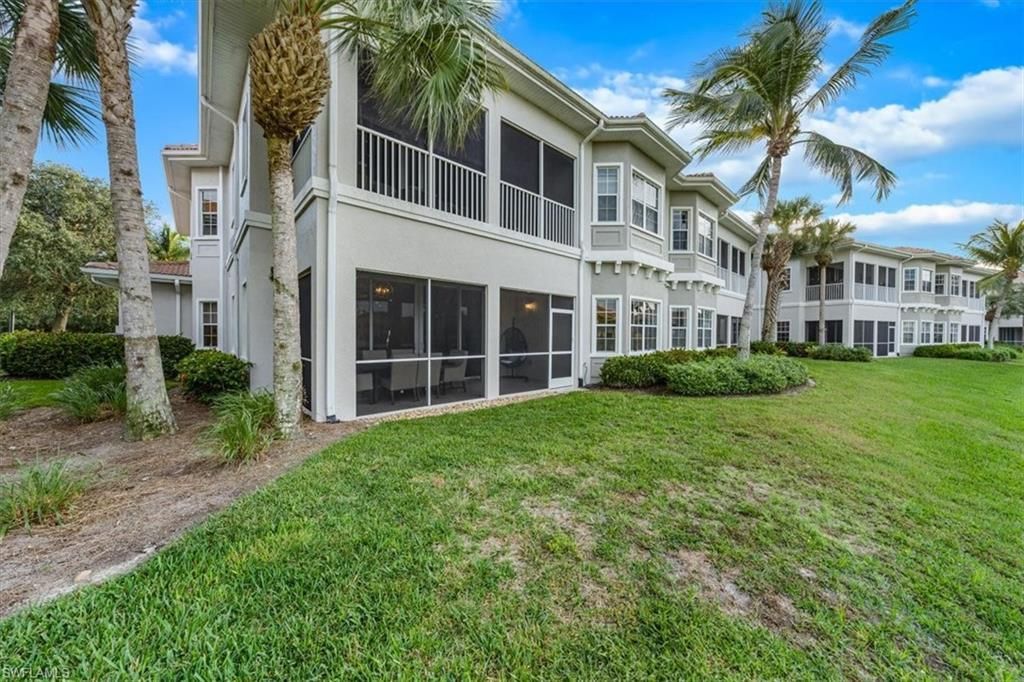 7128 Lemuria Cir, Unit 702, Naples, FL 34109 Photo
