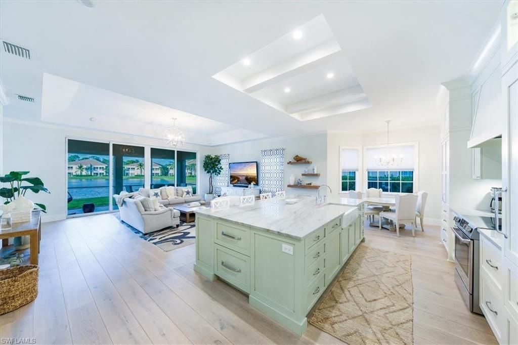 7128 Lemuria Cir, Unit 702, Naples, FL 34109 Photo