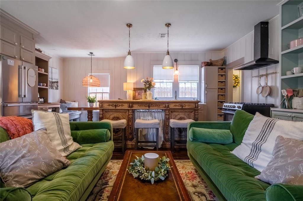 429 Daughtrey Avenue, Waco, TX 76706 Main Photo