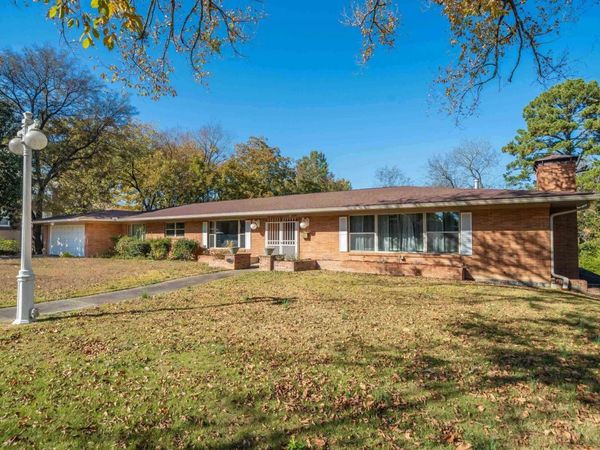 107 Trivista Left, Hot Springs, AR 71901