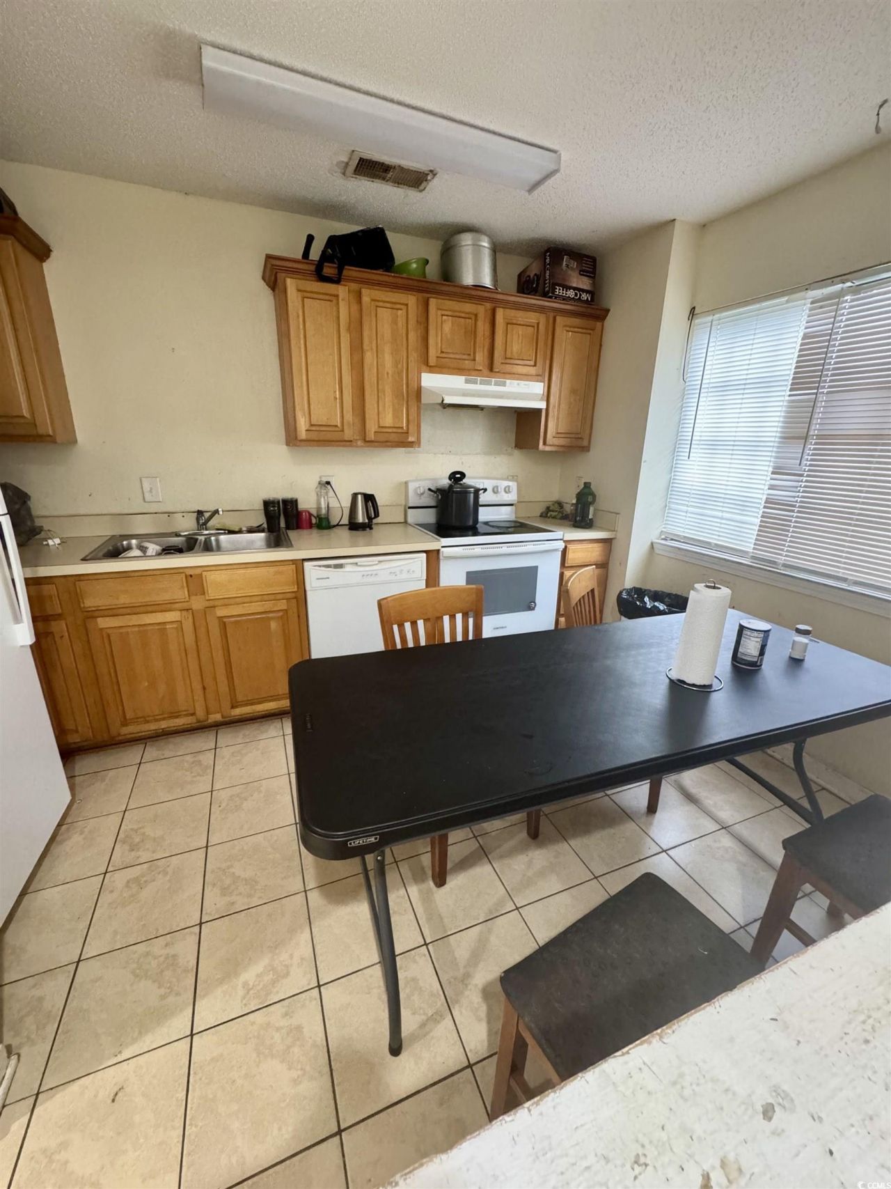 1207 Pinegrove Dr. Photo 7